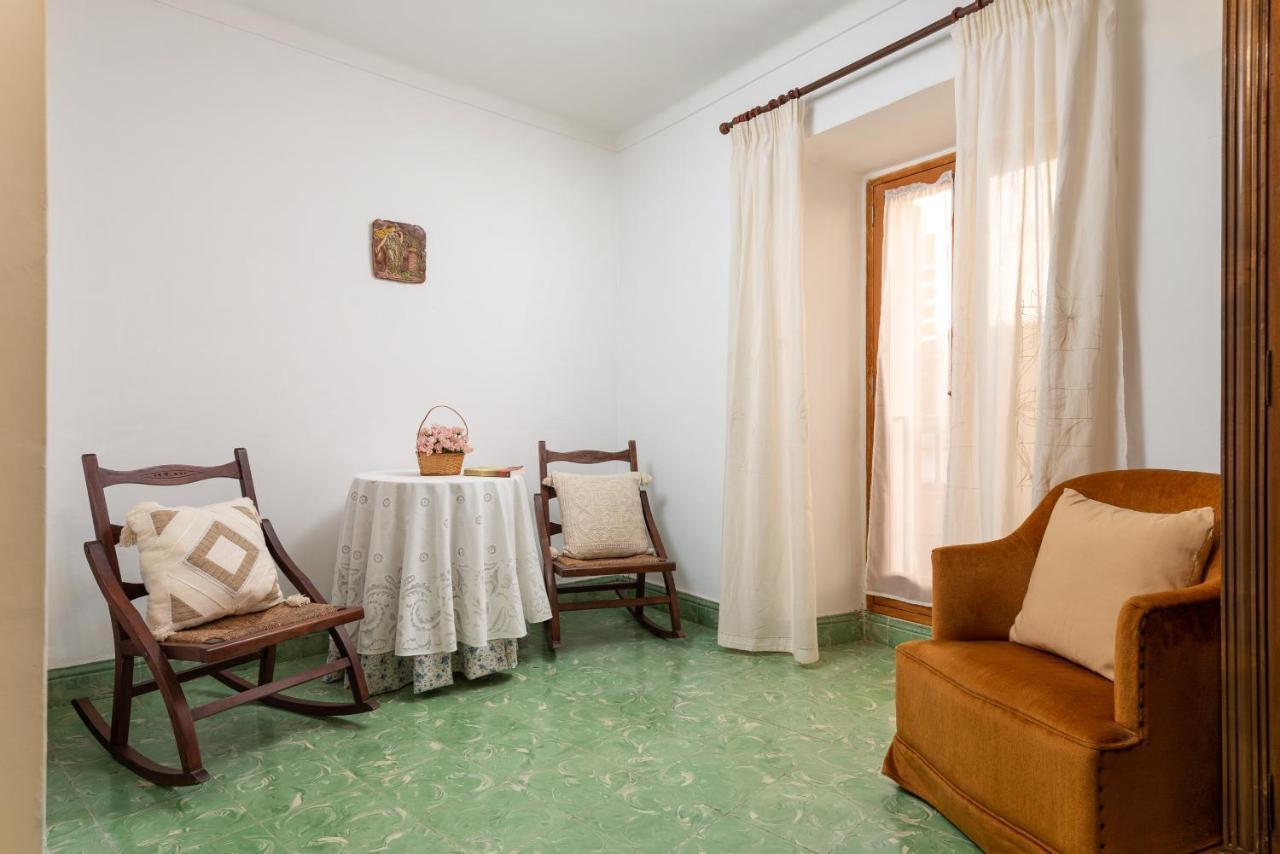 Semesterbostad Townhouse Bregat *
